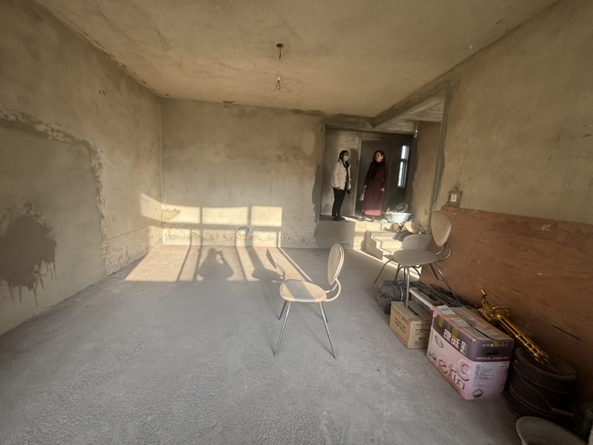麒麟区东片区毛坯3室2厅1卫二手房出售6