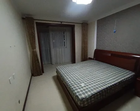 丽景蓝湾B区3室2厅2卫朝南北精装
