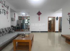 南昌县|澄湖中路建材市场3室2厅1卫出售