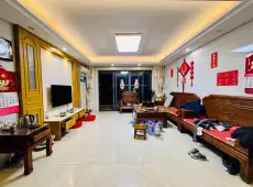 江海区|奕聪花园4室2厅2卫出售