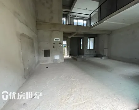 大东海翡翠湖5室2厅2卫毛坯
