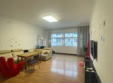 石门县|电厂家属区4室2厅2卫出售