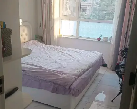 阳光水岸3室2厅2卫朝南精装