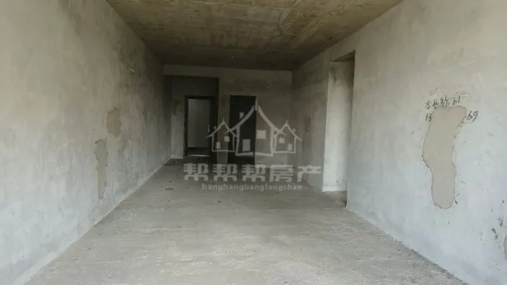 毛坯3室2厅2卫2阳台急售，是您找家的不二之选