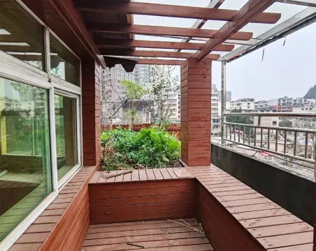 花渔洞工商局家属楼5室2厅2卫普通