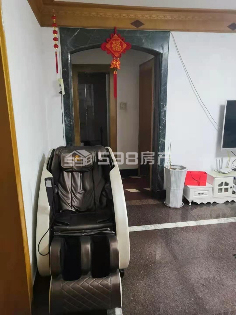 富华新村,富华新村好房出售！此房两证全！房主急售，价格可议！6