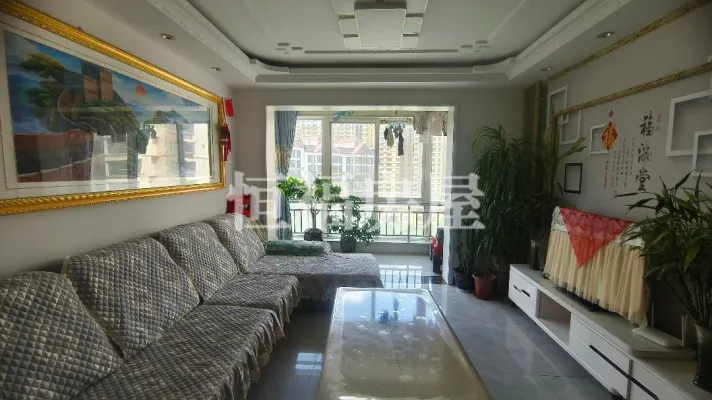 年轻时尚 精致3室2厅1卫1阳台 观景房 享受生活从这里开始