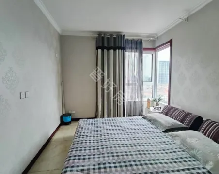 汇仟B区3室1厅1卫朝南北精装