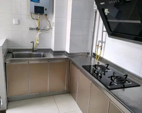 田园社区C8区2室1厅1卫朝南精装