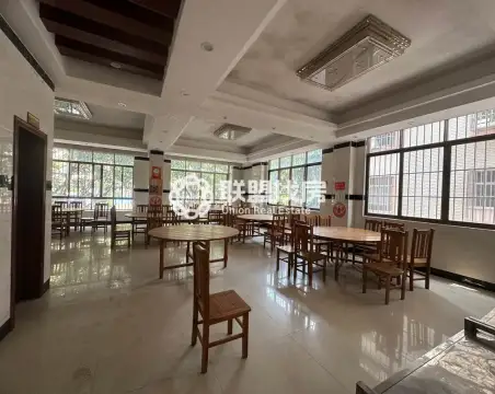 木松岭宅基地6室2厅2卫精装