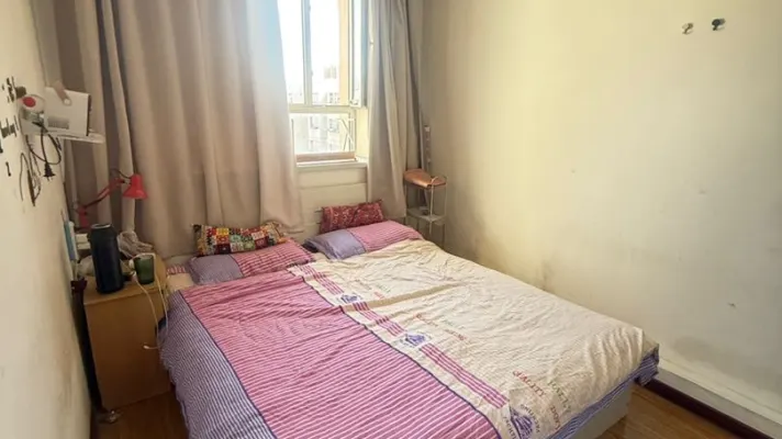麓溪花园1600元/月70㎡2室1厅1卫0阳台普通，