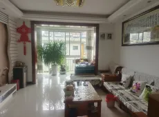 麒麟区|临江花园4室2厅2卫出租