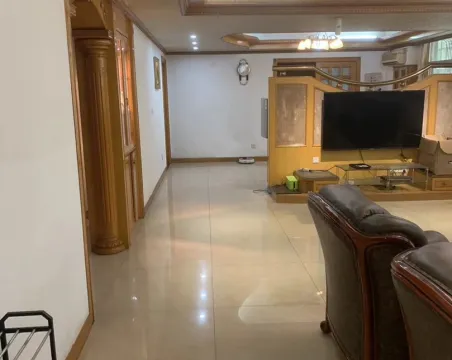 碧霞庄北区4室2厅2卫朝南精装