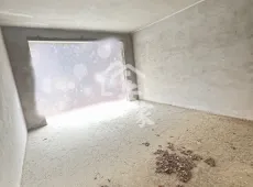 龙里县|环南路4室1厅1卫出售
