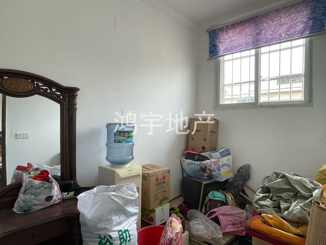 伟业公园路小区,中心楼栋，交通便利，精装3室2厅3卫，大户型，陪读安家的优选9