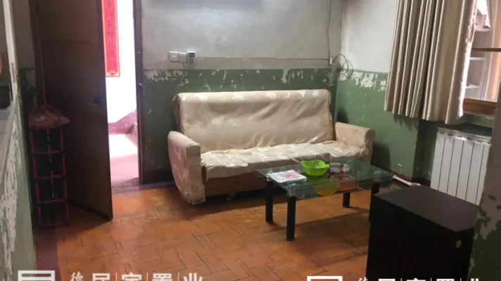 物探小区停车位充足 有暖气3室1厅精装家电家具全