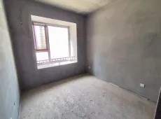 城区|昶龙一号4室2厅2卫出售|买房租房佣金全返