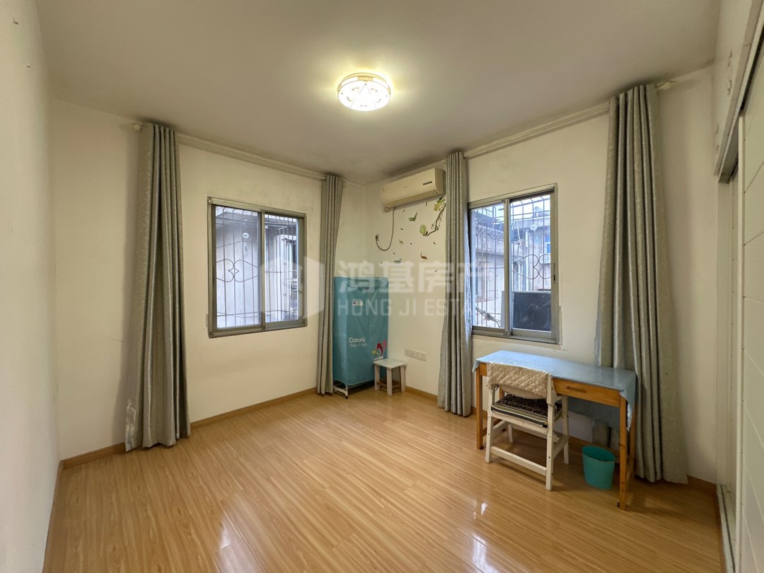 站南街储运公司宿舍,精品好房，站南街储运公司宿舍1室1厅1卫1阳台，房主急售6