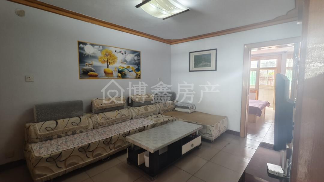 彭东新村,彭东新村 中间楼层 两室两厅 带地下室 支持贷款1