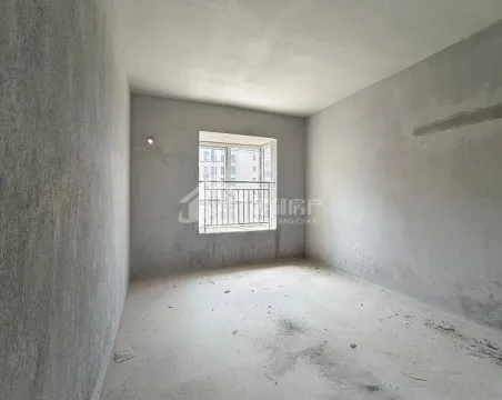 板桥小区3室2厅2卫毛坯
