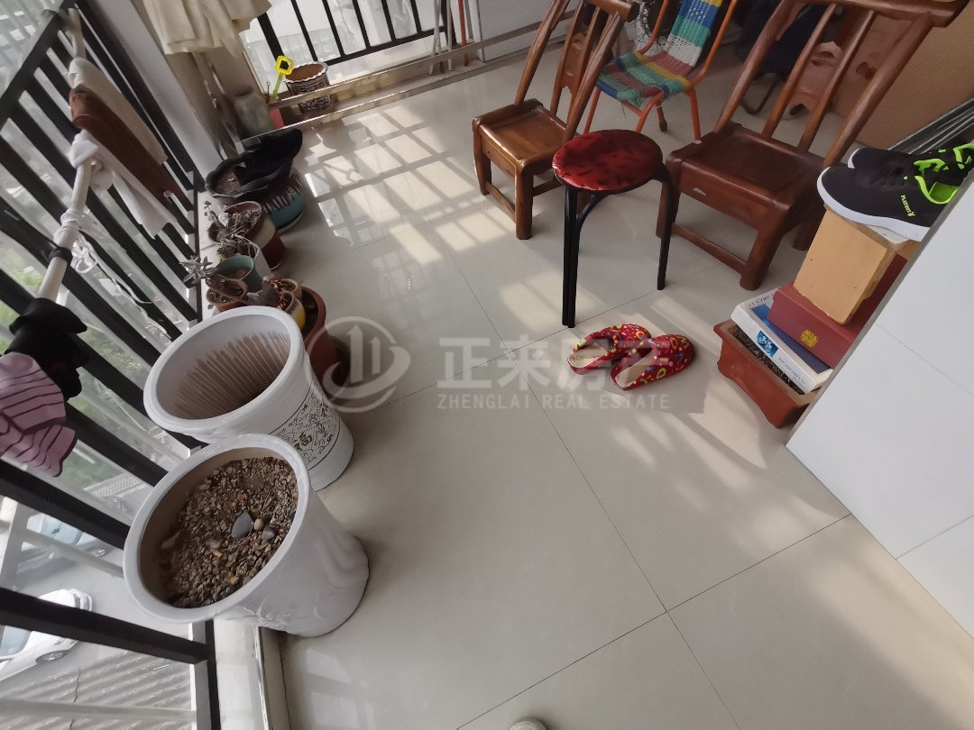 东城一品,交通方便东城一品3室2厅2卫2阳台业主急租11