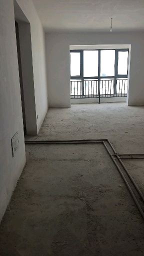 麒麟区东片区毛坯4室2厅2卫二手房出售1