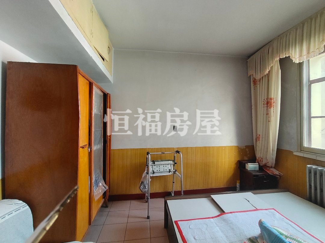同仁医药公司,经典同仁医药公司2室1厅1卫1阳台！精装修！两证齐全！6