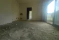 壹江南226㎡5室2厅3卫毛坯，送102平露台。2