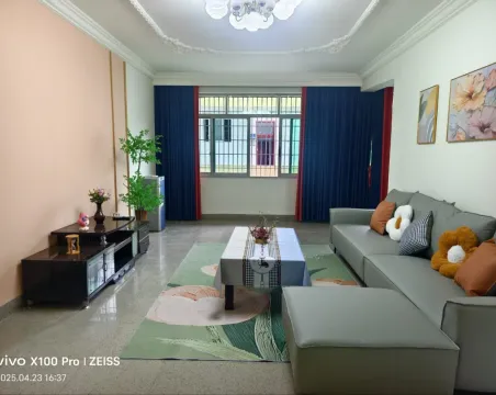 老法院3室2厅2卫精装