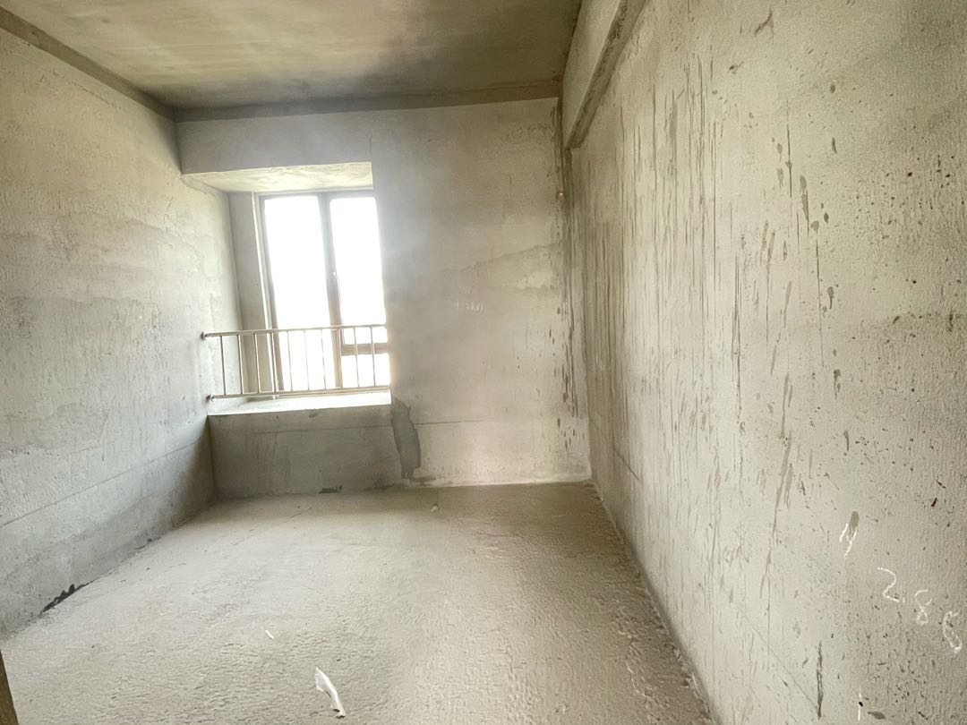 悦湖华庭,精品好房，悦湖华庭3室，房主急售带车位一起出售4