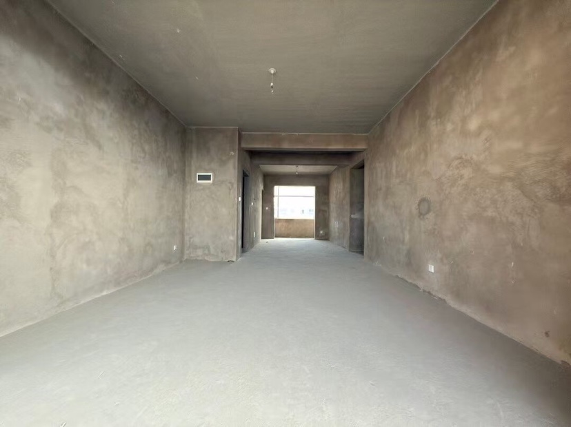 麒麟区东片区毛坯3室2厅2卫二手房出售10