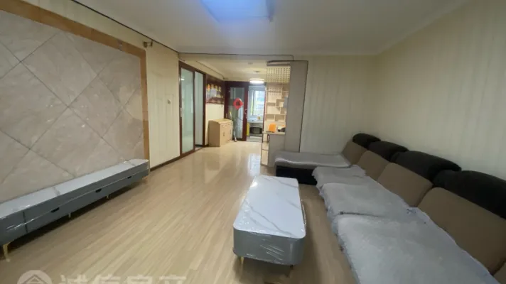 恒馨财富广场全套高档家私电，设施完善