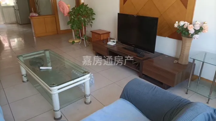 胜利小区126平3室2厅2楼