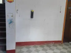 宁陵县|农业银行对面4室2厅1卫出租