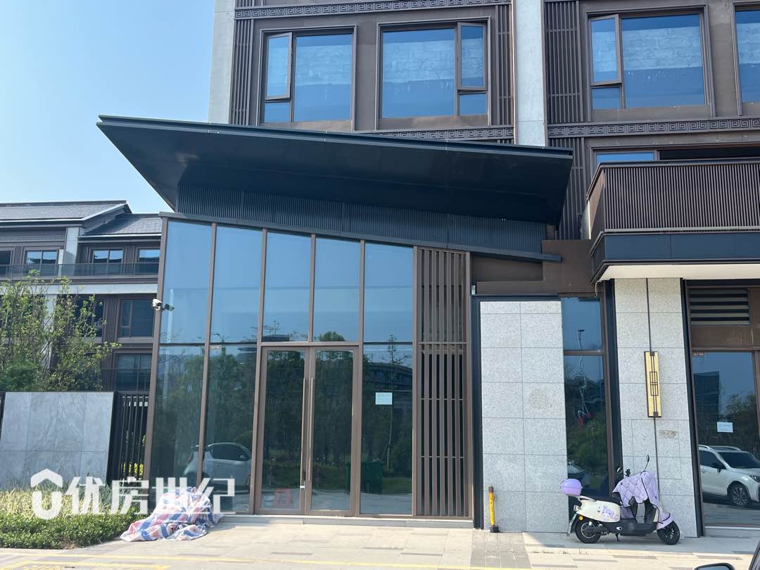 大东海翡翠湖商业街商铺，客流十足，紧急认领中-大东海翡翠湖二手房价