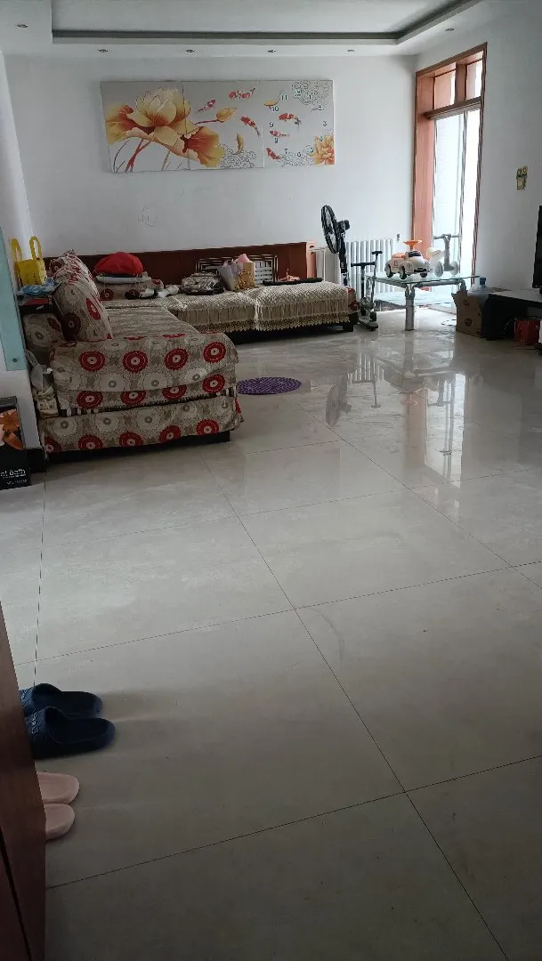 3室2厅1卫1阳台联通小区，家电齐全，拎包入住