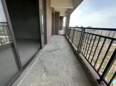 新浦新区|中建幸福城F区4室2厅2卫出售
