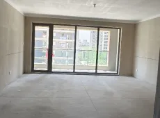 胶州市|绿城凤栖海棠4室2厅2卫出售|买房租房佣金全返