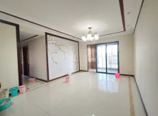 楚雄市|四季豪庭4室2厅2卫出租
