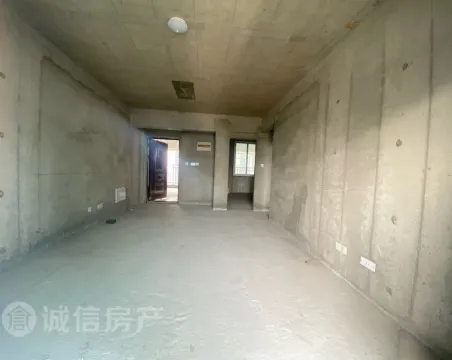 桃李苑3室2厅1卫毛坯