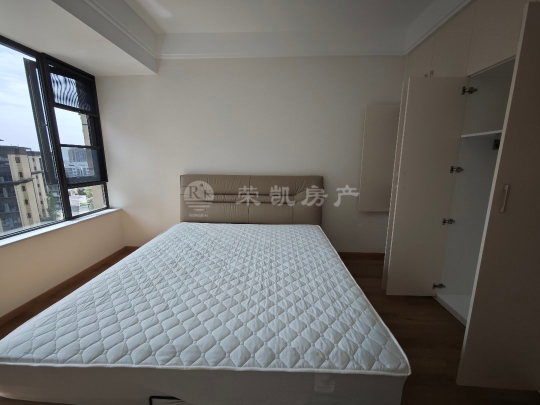 星坤雍城,全屋定制品牌家具家电，拎包入住9