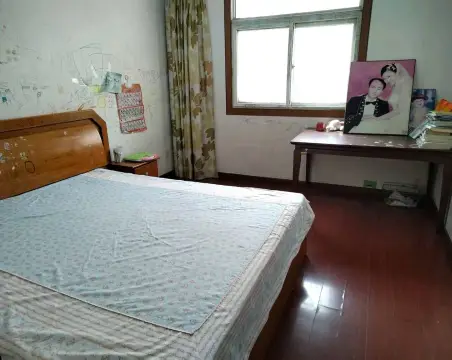 友谊小区3室1厅1卫朝南普通