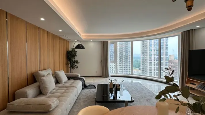 3室2厅2卫1阳台,封闭小区,随时入住