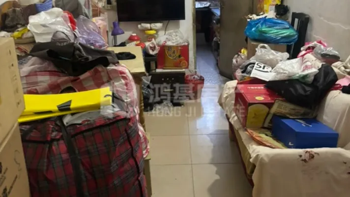 路一小一中，一梯两户南北通透，小户型总价低，小区可以停车