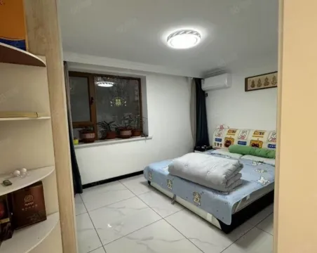 春明街2室1厅1卫朝南北精装