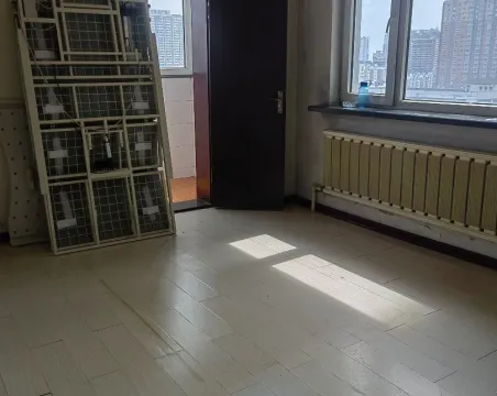 鸿利聚隆三期2室1厅1卫朝西普通