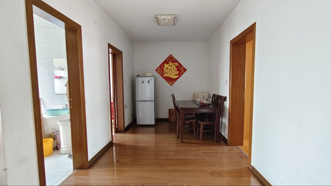 梧州路,河西梧州路普通3室1厅1卫1阳台出售 送超大阳台3