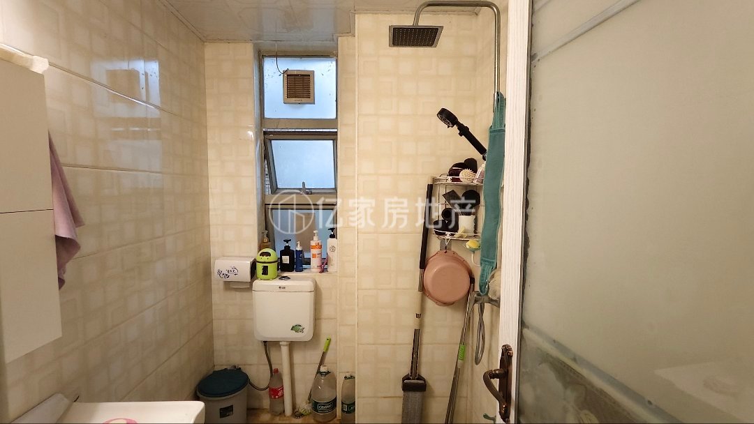 容县城北精装3室2厅2卫二手房出售9