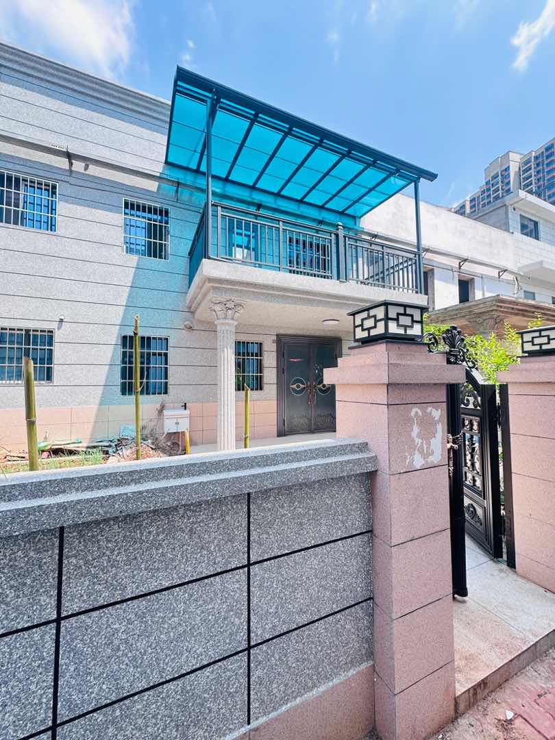 空中别墅 泓泰B区 四房两厅 精装修-泓泰家俱交易市场B区二手房价