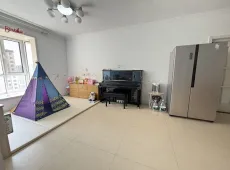 和平一号纯板房，户型3室2厅1卫1阳台急售！房型极佳！